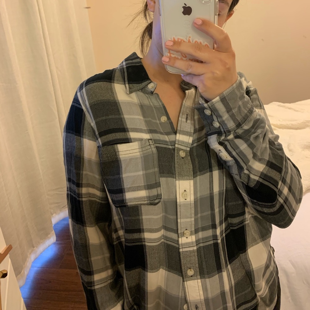 Button Up Top - Picture 2 of 6